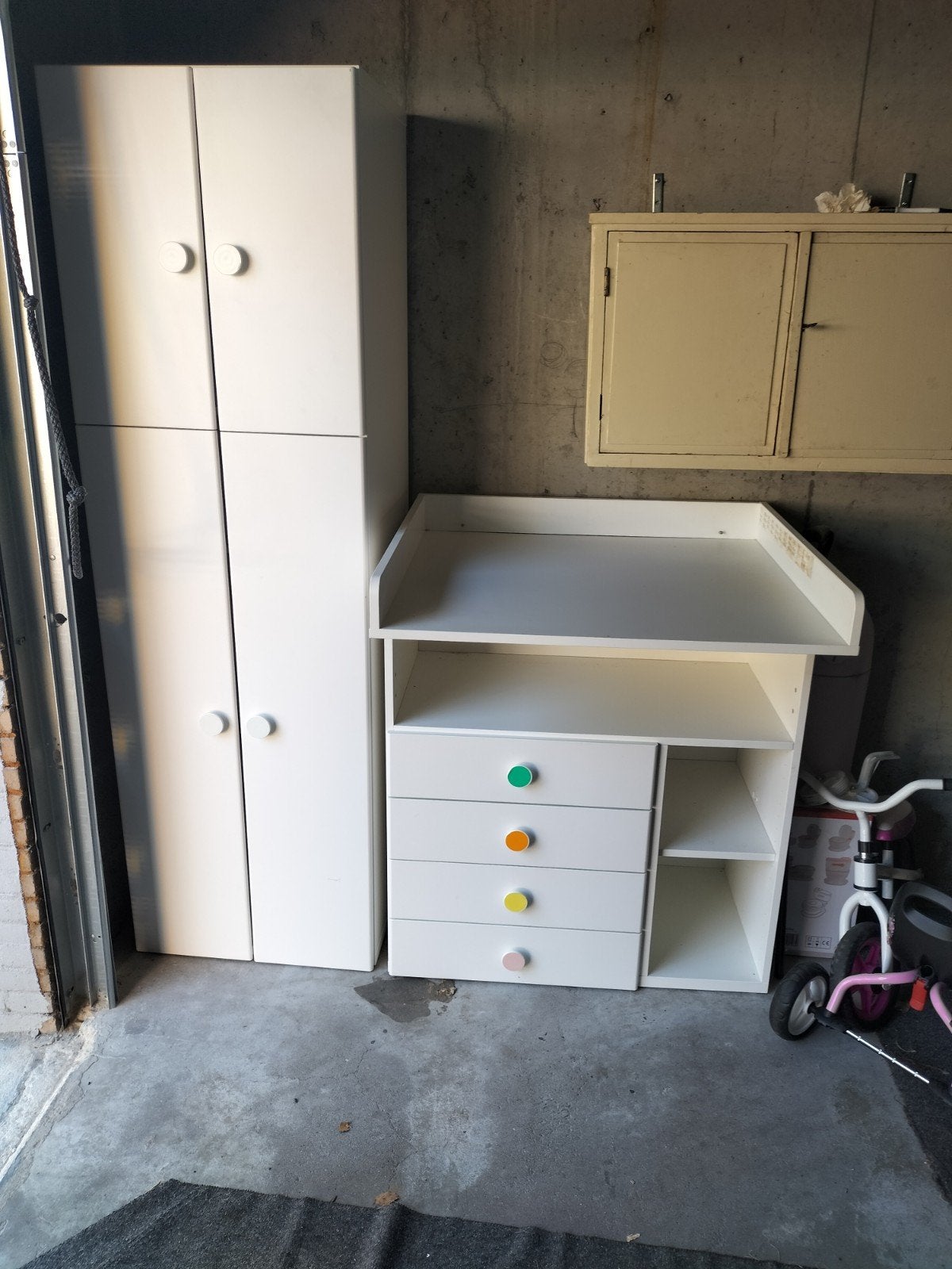 Witte commode met ladekast en kast, Kinderen en Baby's, Kinderkamer | Commodes en Kasten, Ophalen, Gebruikt, 50 tot 70 cm, 75 tot 100 cm