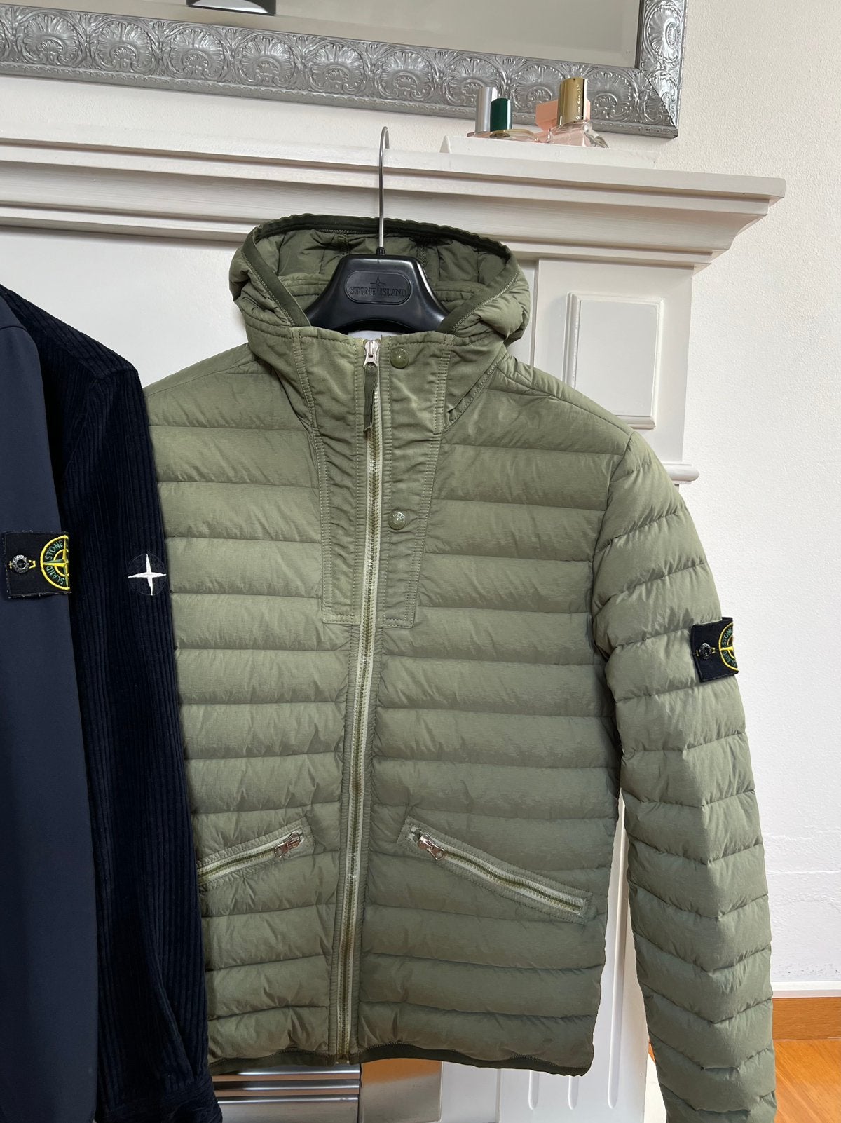 Stone Island | Loom Woven Down Nylon-TC | Khaki | Size S, Ophalen of Verzenden, Zo goed als nieuw, Maat 46 (S) of kleiner, Groen