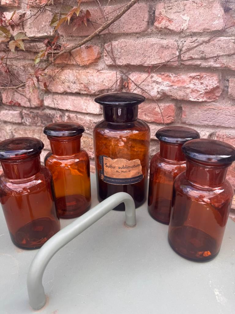Oude apothekers flessen bruin glas, Ophalen of Verzenden