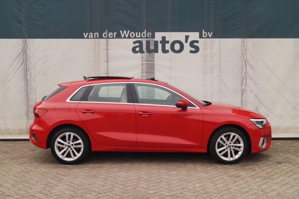 Audi A3 Sportback 40 TFSIe PHEV Business Edition -PANO-LEER-, Dealer onderhouden, Gebruikt, Euro 6, Hybride Elektrisch/Benzine