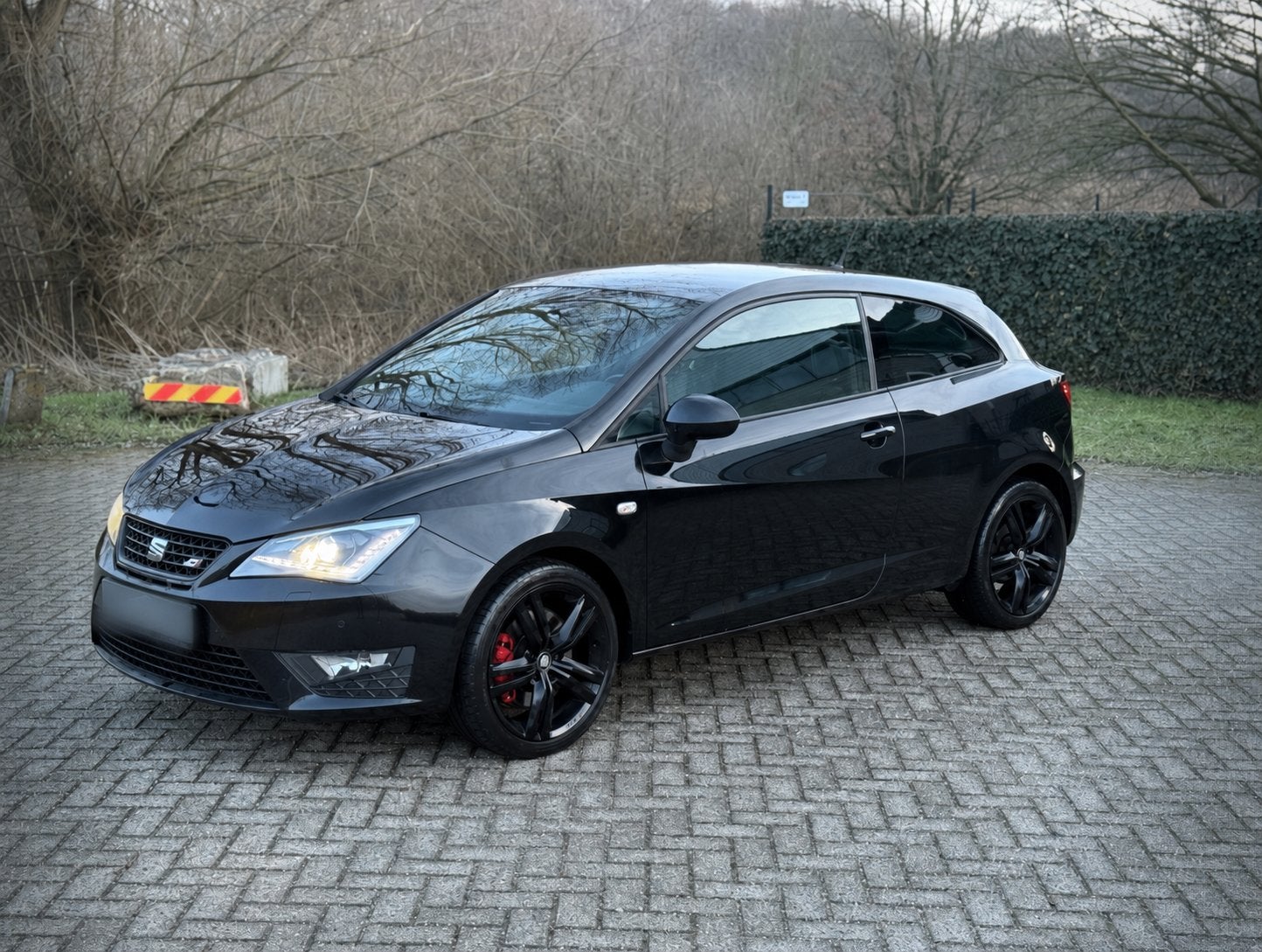 Seat Ibiza 1.8 TSI 141KW 3DRS 2016 Zwart, Auto's, Voorwielaandrijving, 1160 kg, Handgeschakeld, Particulier