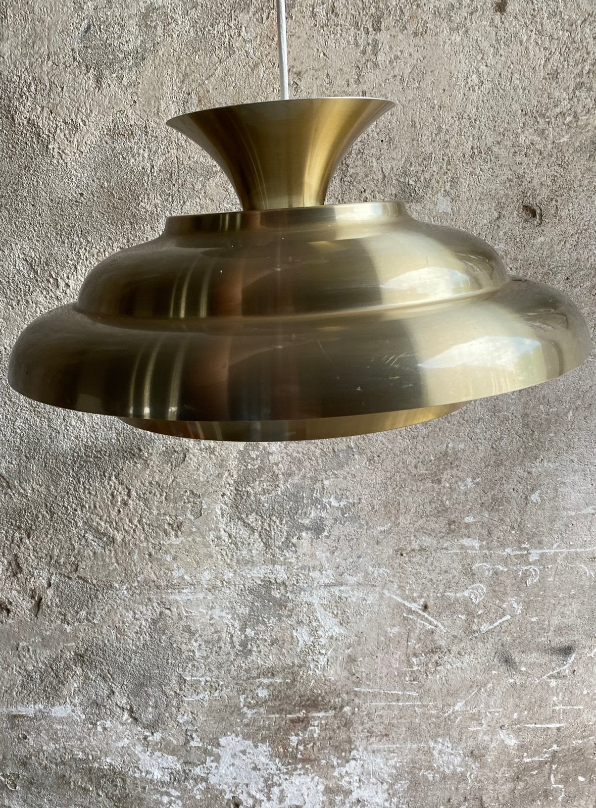 Dijkstra jaren 70 goudkleurige hanglamp, Gebruikt, Dijkstra, Metaal, Jaren 70