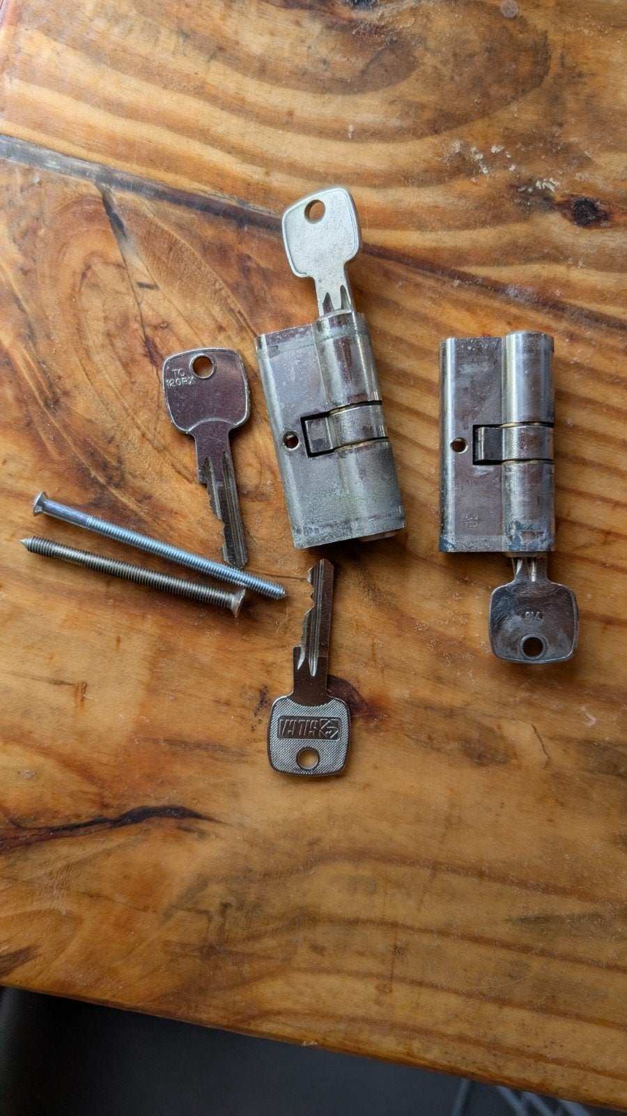 Cilindersloten met sleutels (2 sterren), Ophalen of Verzenden, Gebruikt, Rvs, Slot
