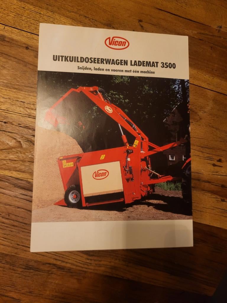 tractor folder Vicon Lademat 3500 uitkuildoseerwagen, Ophalen of Verzenden, Zo goed als nieuw