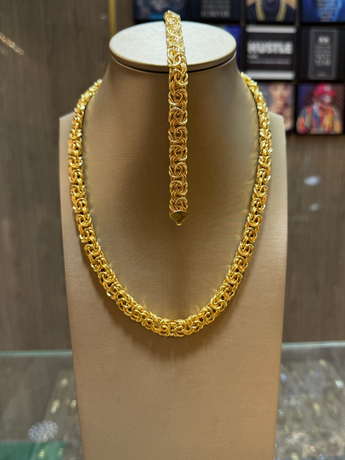 18KT Goud - 45.6 Gram - Ketting - Armband - PLATTE KONING