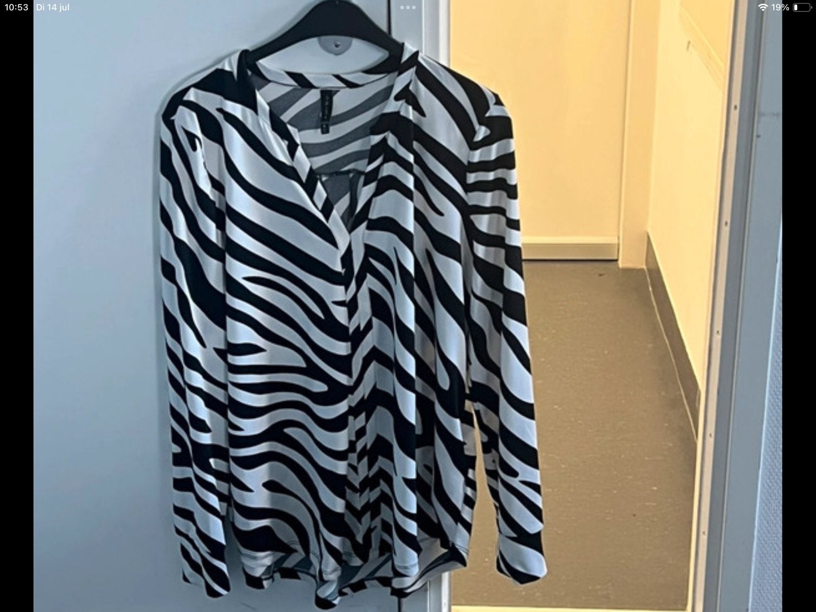 Blouse, Kleding | Dames, Ophalen of Verzenden, Zo goed als nieuw, Maat 42/44 (L), Zwart