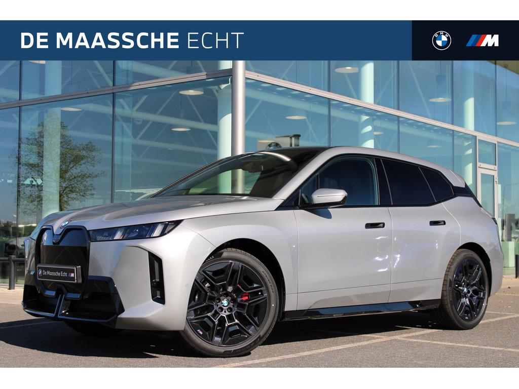 BMW iX xDrive45 M Sport / Panoramadak Sky Lounge / Trekhaak, Automaat, IX, Leder, SUV of Terreinwagen