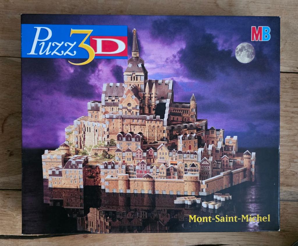 MB Puzz 3D Mont-Saint-Michel - 220 stukjes - Compleet, Ophalen of Verzenden, Minder dan 500 stukjes, Zo goed als nieuw, Rubik's of 3D-puzzel