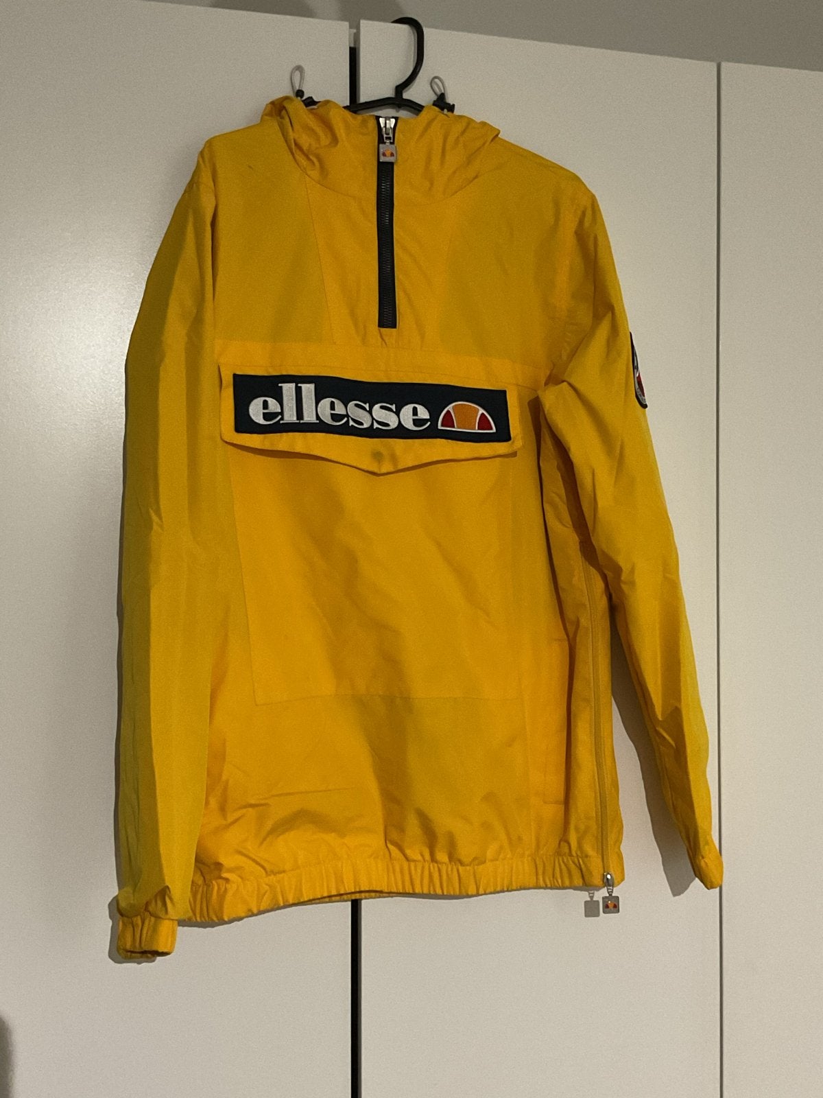 Ellesse Anorak Geel Maat M, Verzenden, Gedragen, Maat 48/50 (M), Geel