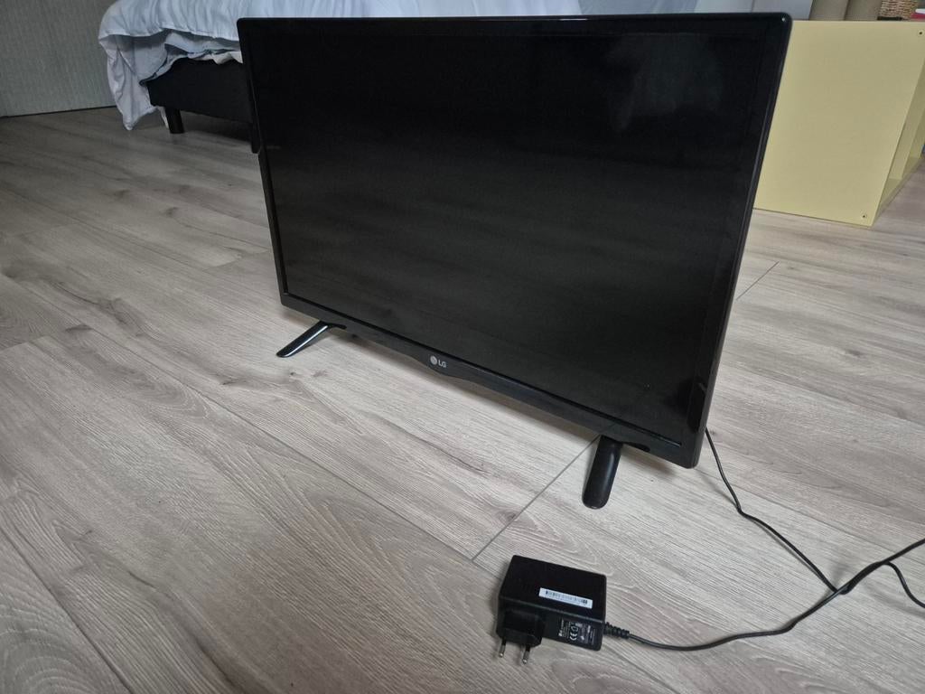 LG TV 28 inch - Ideaal voor slaapkamer of studentenkamer, 50 Hz, HD Ready (720p), Ophalen of Verzenden, LG