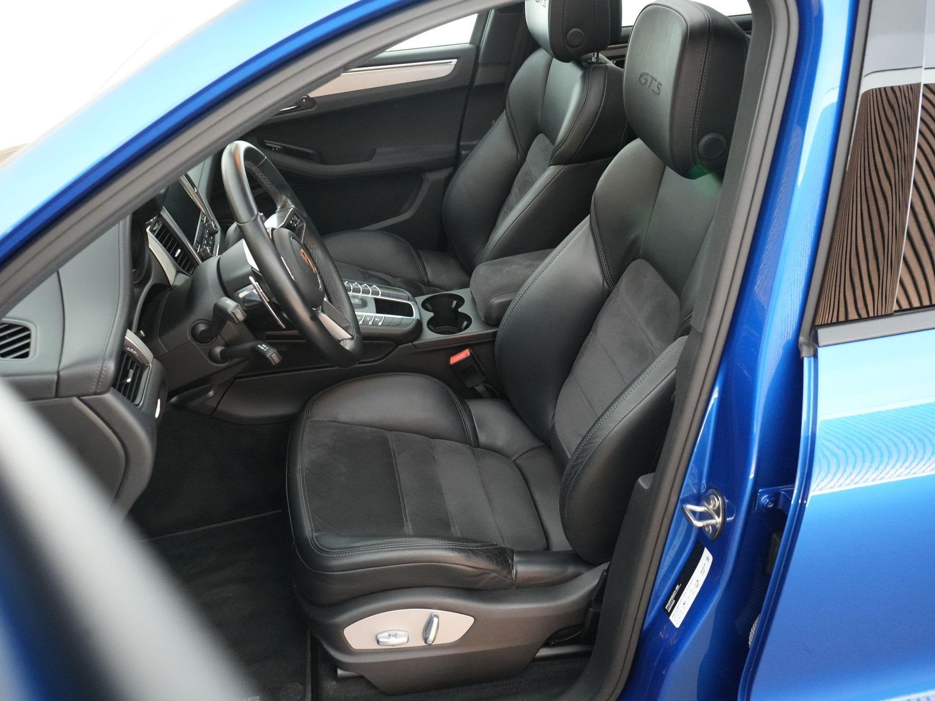 Foto 4 van Porsche Macan 3.0 GTS |panoramadak|luchtvering|PASM|sportuit