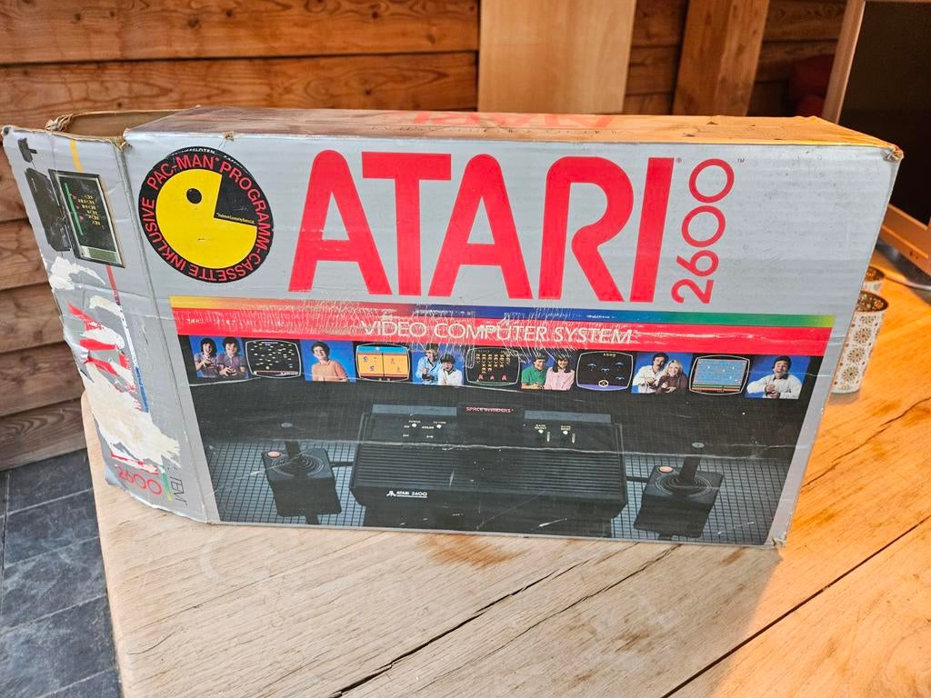 Atari 2600 Video Computer System met Pac-Man cassette, Spelcomputers en Games, Spelcomputers | Atari, Ophalen of Verzenden, Gebruikt