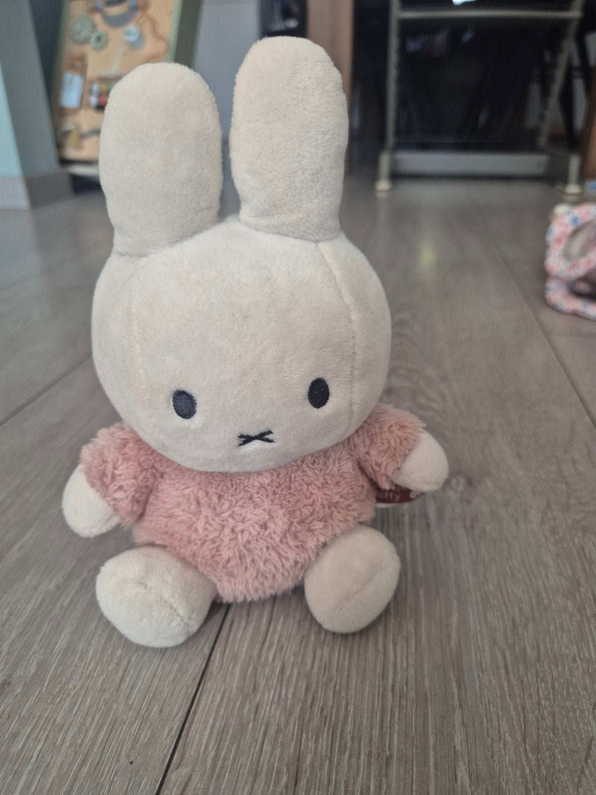 Nijntje knuffel met roze trui - Zo goed als nieuw, Overige merken, Konijn, Nijntje, Ophalen of Verzenden