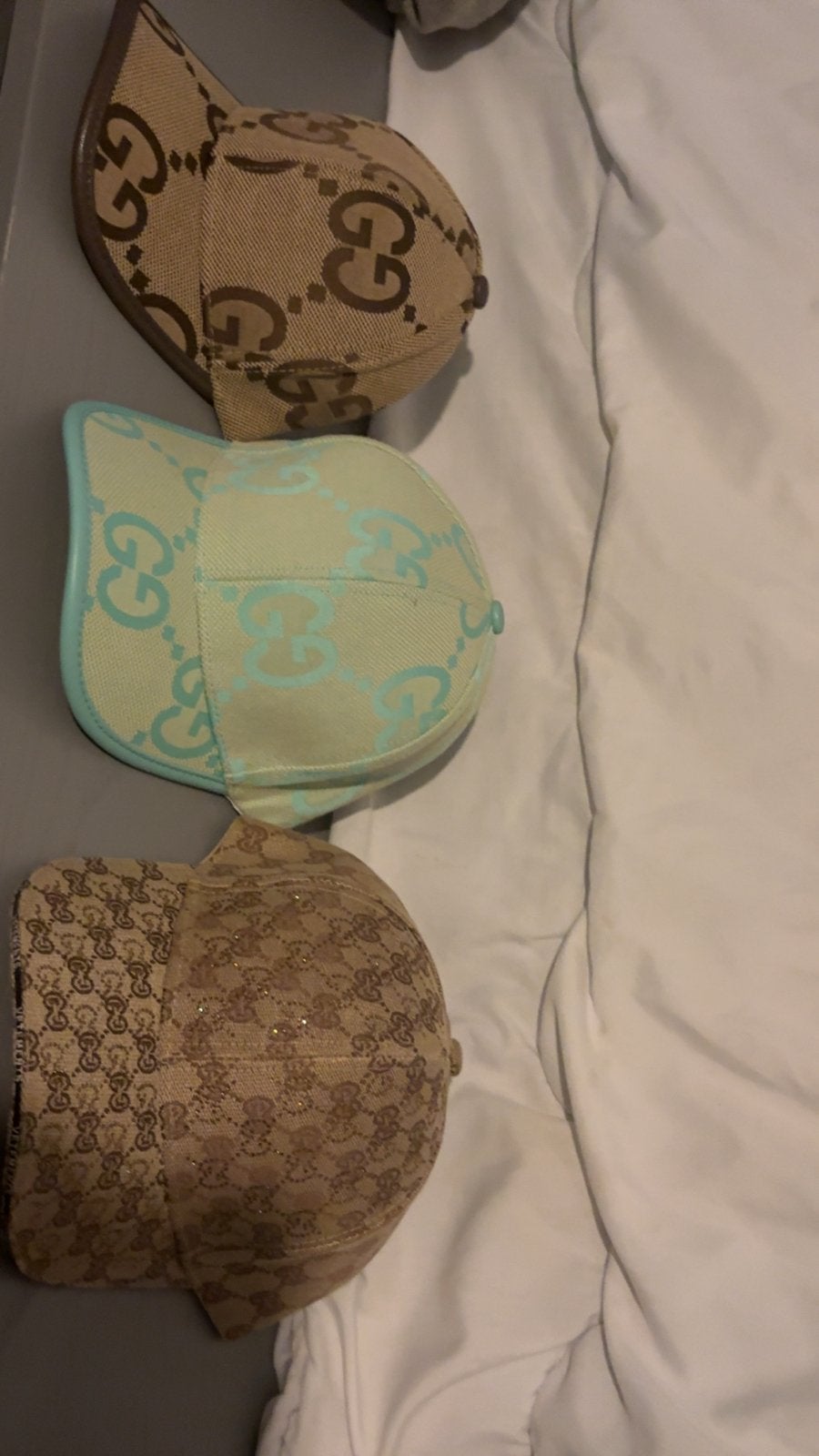 Gucci petten - Set van 3 in diverse kleuren en maten, Ophalen of Verzenden, Gedragen, One size fits all, Pet
