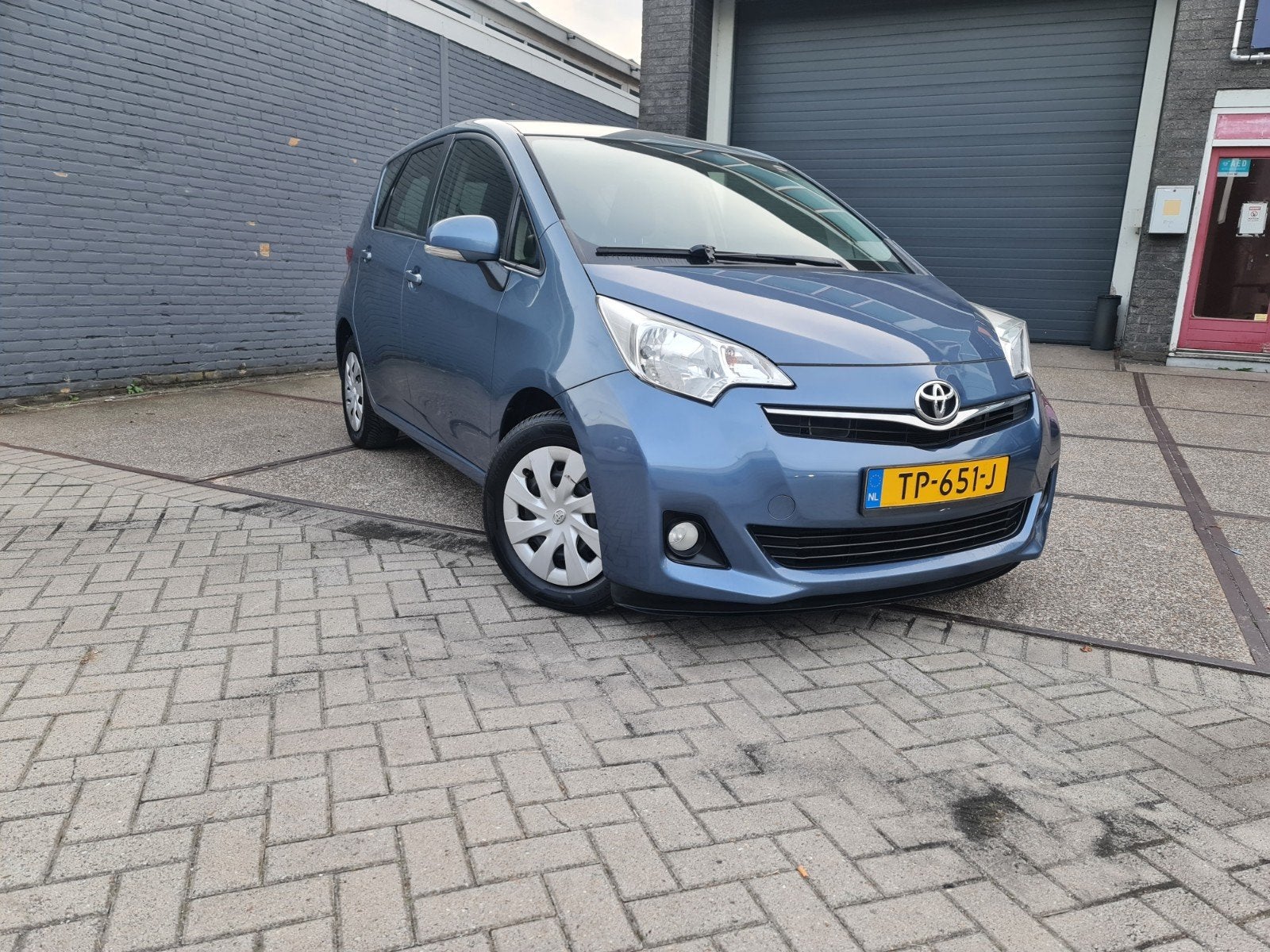 Toyota Verso-S 1.3 Vvt-i Multidrive CVT 2013 Blauw, Stof, 4 cilinders, 1329 cc, Bedrijf