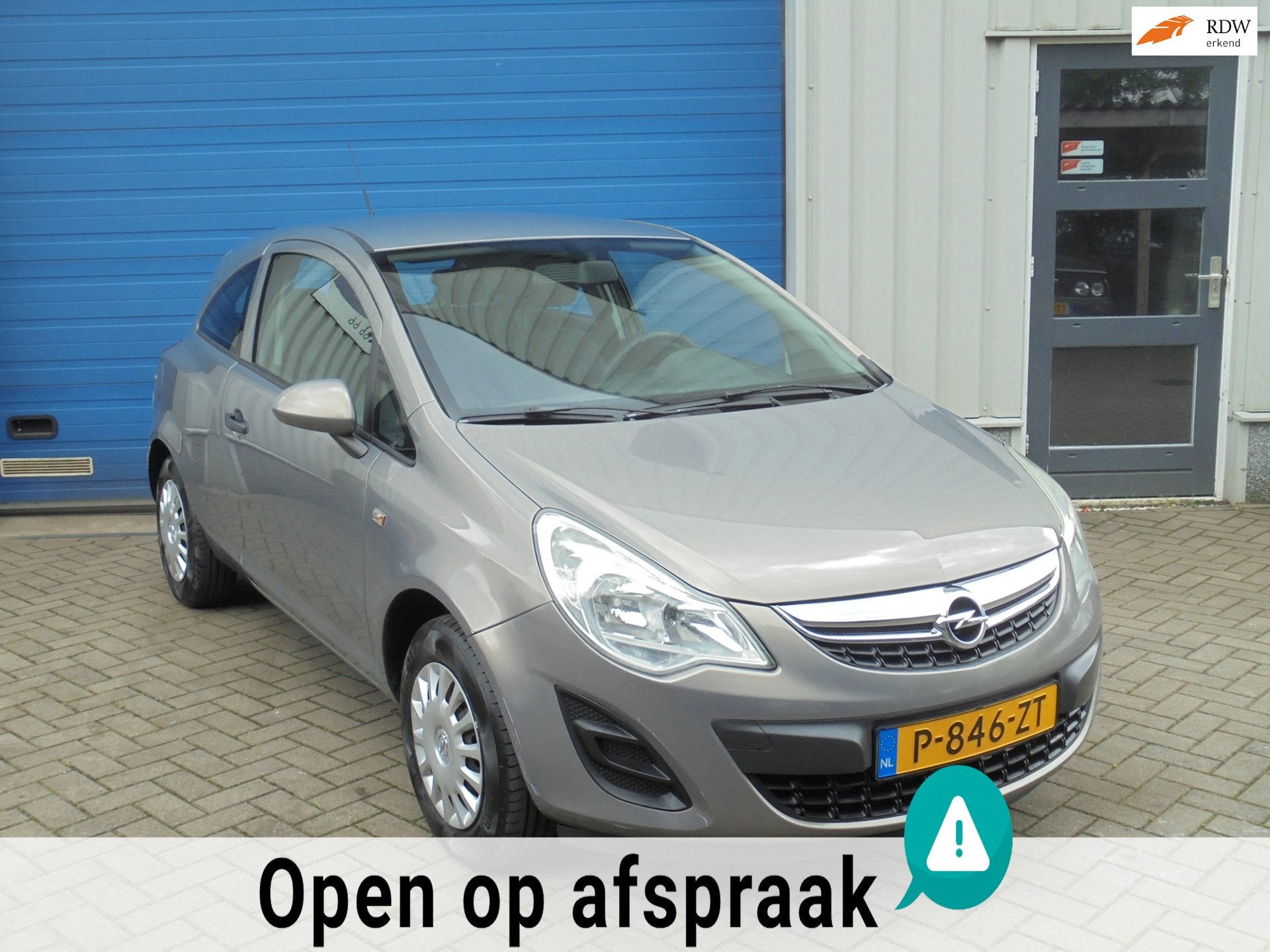 Opel Corsa 1.2 EcoFlex Selection APK Km Kloppen, Voorwielaandrijving, Euro 5, Zwart, 4 cilinders