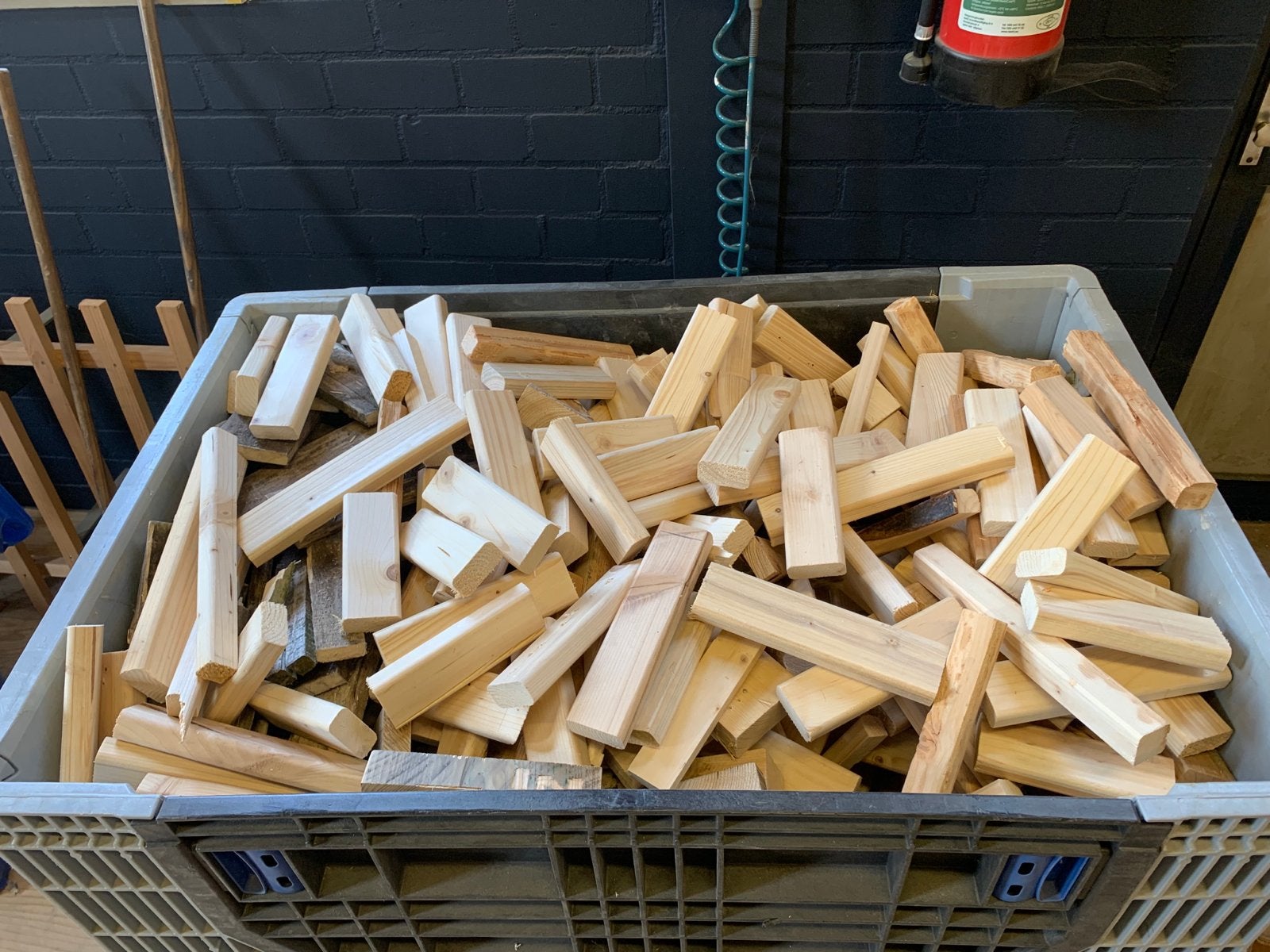 Houten blokken en resthout voor diverse projecten, Ophalen, Gebruikt, Overige typen, 50 mm of meer