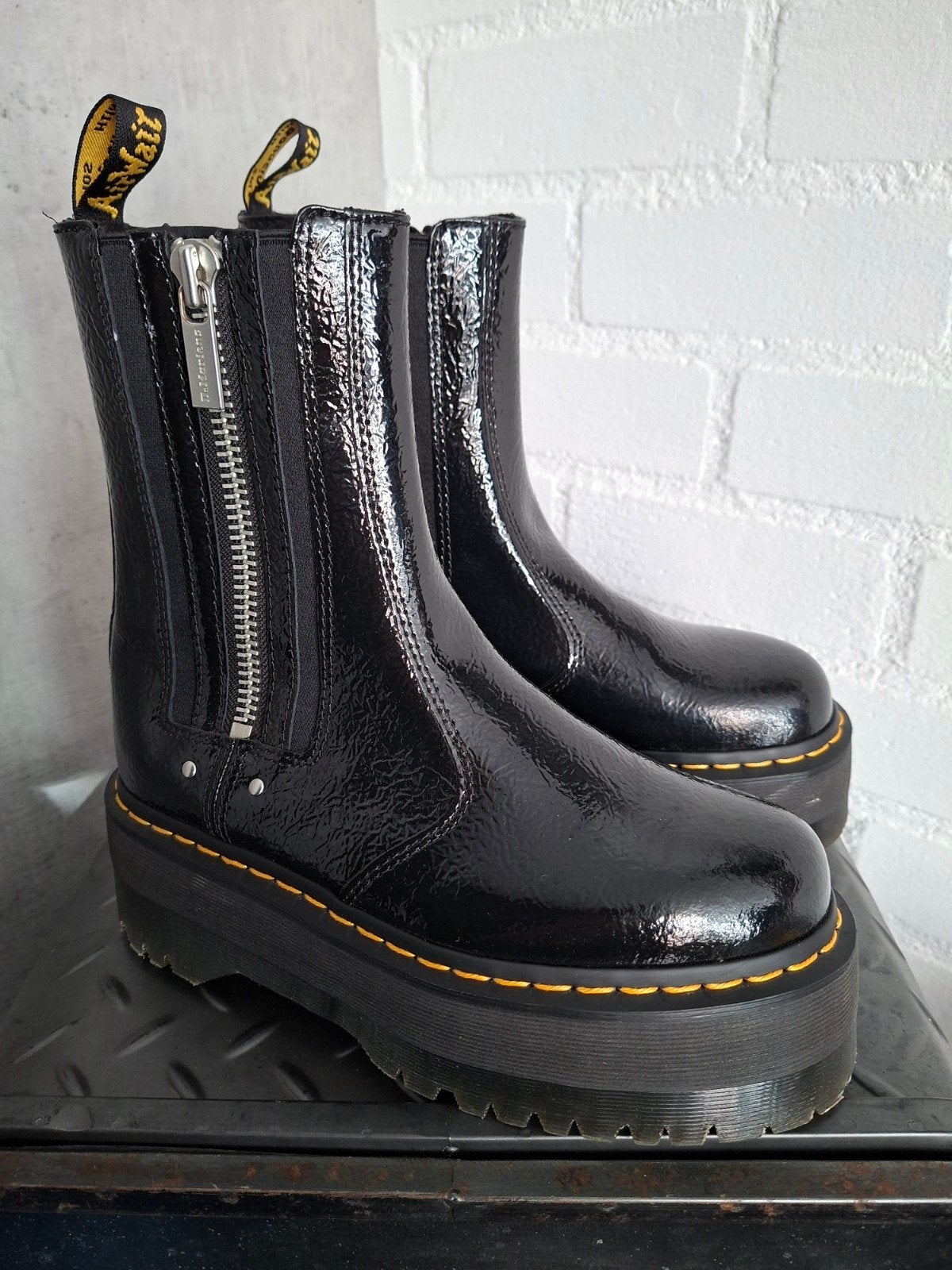 Dr. Martens 2976 Max, Distressed Patent Maat: 40, Hoge laarzen, Zwart, Ophalen of Verzenden, Dr. Martens