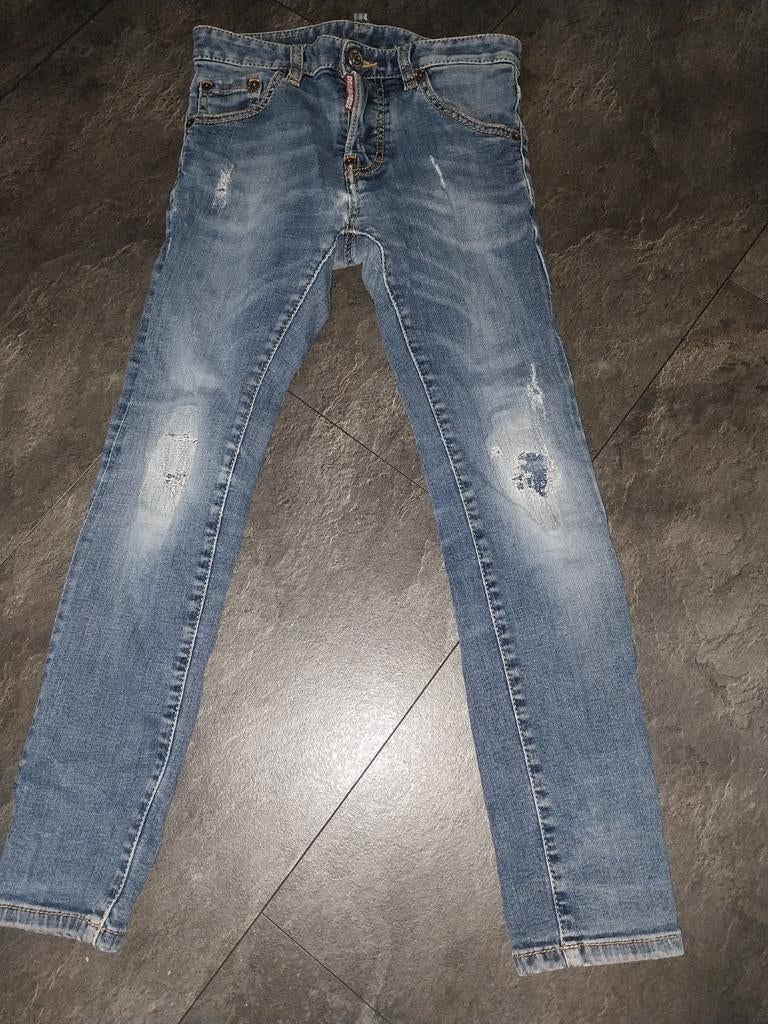 Stoere spijkerbroek van Dsquared2 maat 140, Kinderen en Baby's, Broek, Dsquared2, Ophalen of Verzenden, Zo goed als nieuw