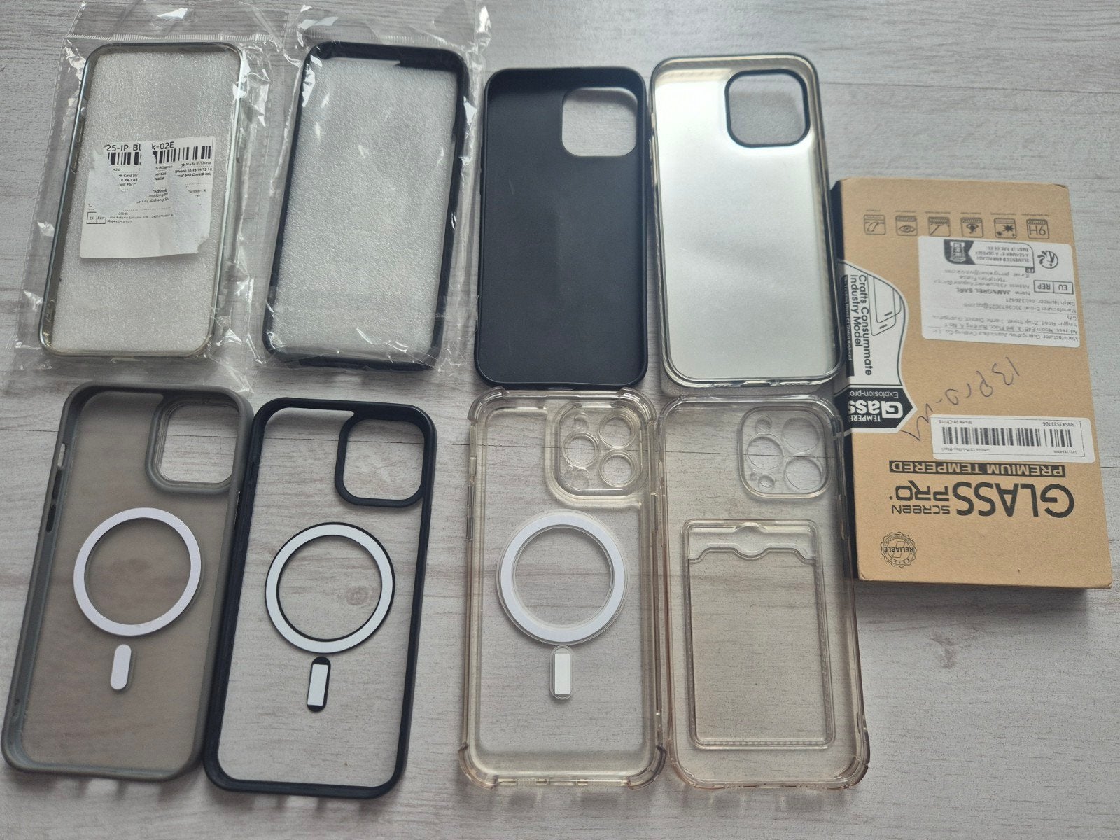 IPhone 13 Pro max hoesjes en 5x anti-spy screenprotector, Kunststof, Overige merken, Hoesje of Tasje, Ophalen of Verzenden