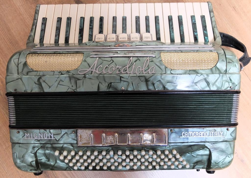 Accordiola Mignon, Gebruikt, 80-bas, Met koffer, Ophalen of Verzenden