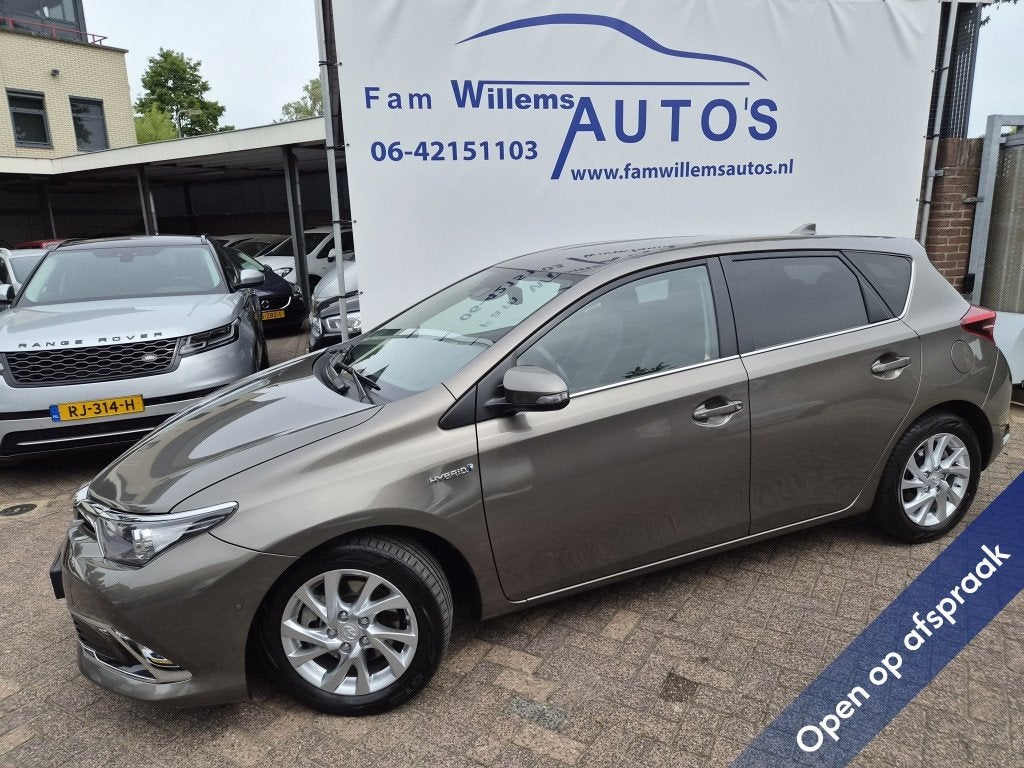 Toyota Auris 1.8 Hybrid Executive NAP NL Dealeronderhouden, Automaat, 28 km/l, Gebruikt, 4 cilinders