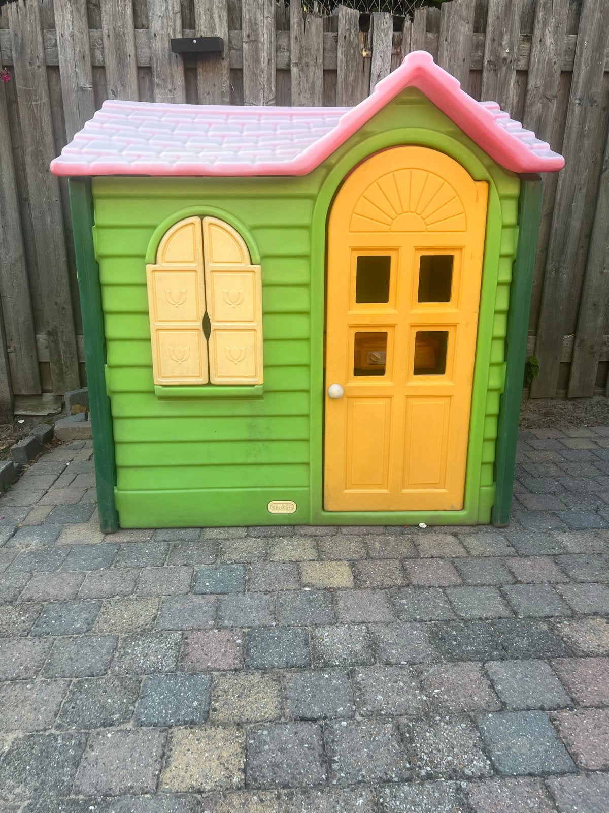 Little Tikes Speelhuisje - Groen/Roze met Keukentje, Kinderen en Baby's, Speelgoed | Buiten | Speelhuisjes, Ophalen, Gebruikt