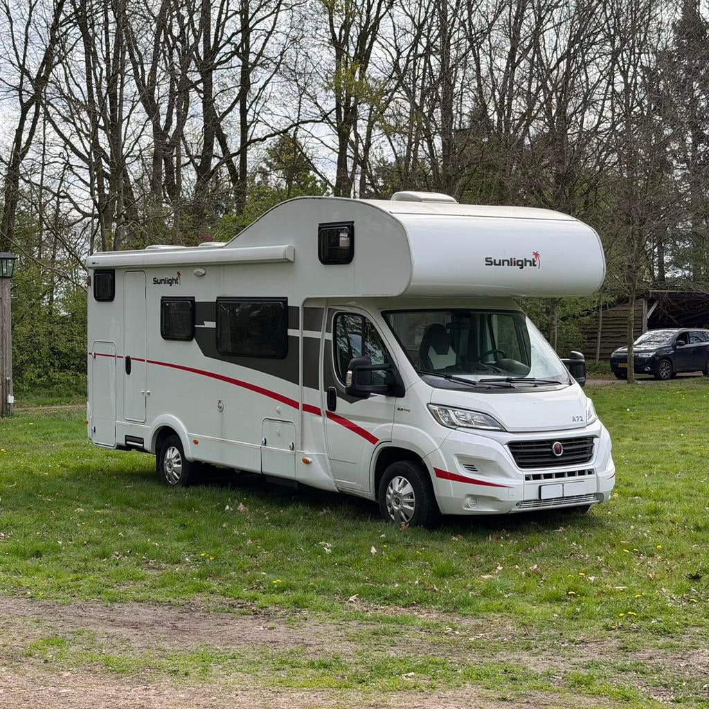 Sunlight Capron A72 | 6 Gordelplaatsen, Caravans en Kamperen, Campers, Bedrijf, meer dan 6, Alkoof, Sunlight, 7 tot 8 meter, Diesel