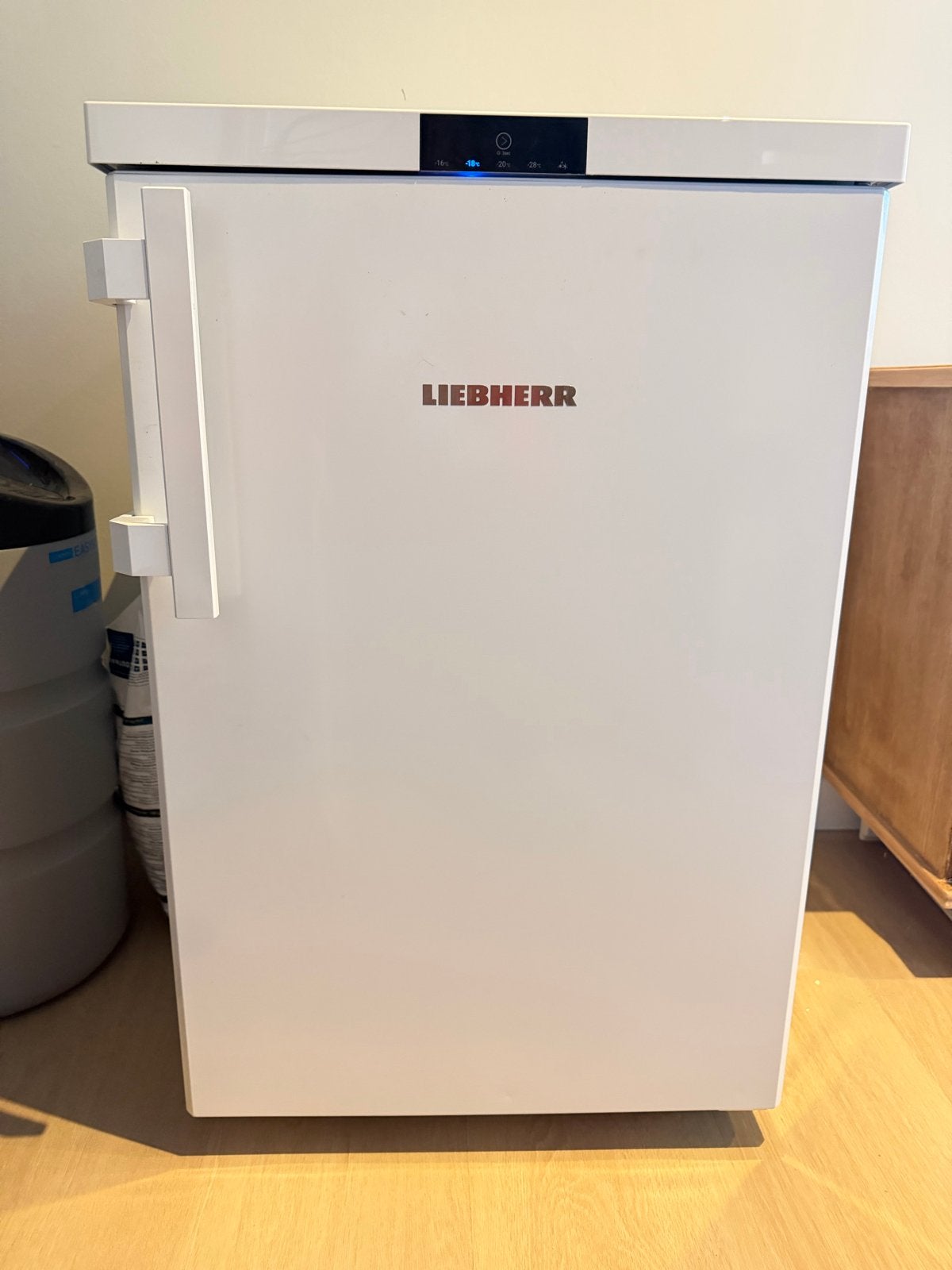 Liebherr FD1404-20 vrieskast - Zo goed als nieuw, Witgoed en Apparatuur, 120 tot 140 cm, Minder dan 60 cm, Zo goed als nieuw, Vrijstaand