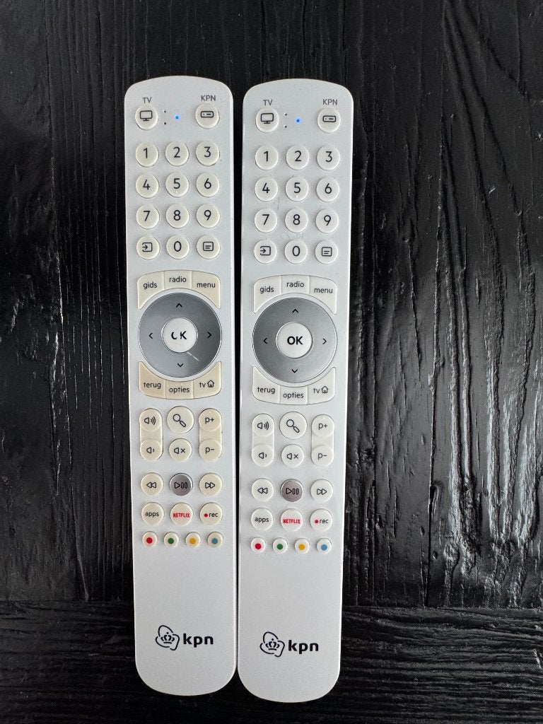 Originele Witte KPN Afstandsbedieningen (VIP5202 / TV+), Ophalen of Verzenden, Gebruikt, Origineel, Tv