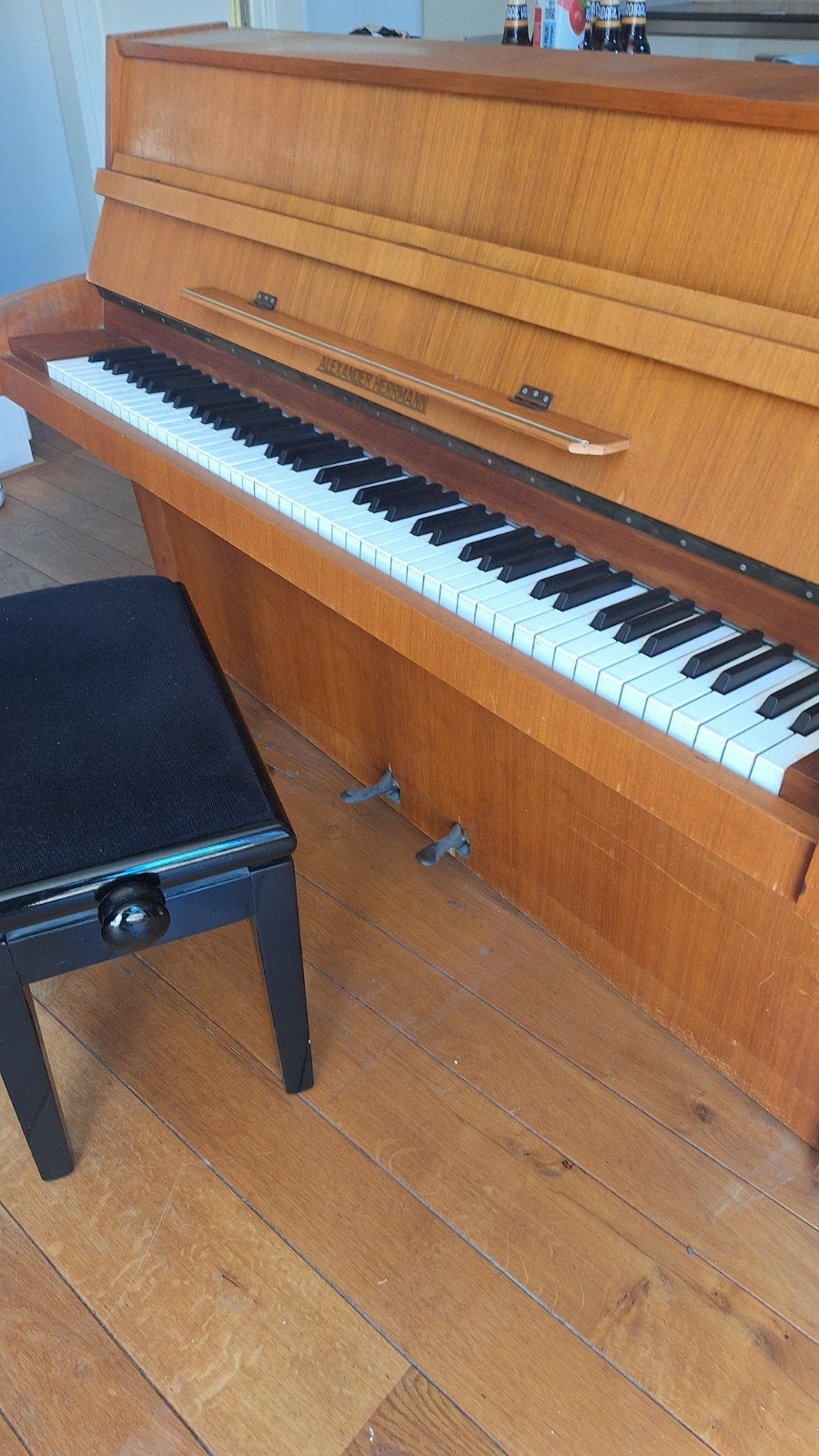 Mooie gebruikte piano van Alexander Herrmann, Muziek en Instrumenten, Piano's, Ophalen, Gebruikt, Bruin, Piano