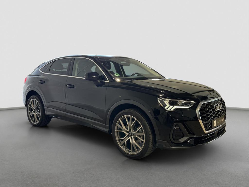 Audi Q3 Sportback 45 TFSI e S-line | 20 inch | LED | Carplay, Auto's, Audi, Met garantie (alle), Zwart, Hybride Elektrisch/Benzine