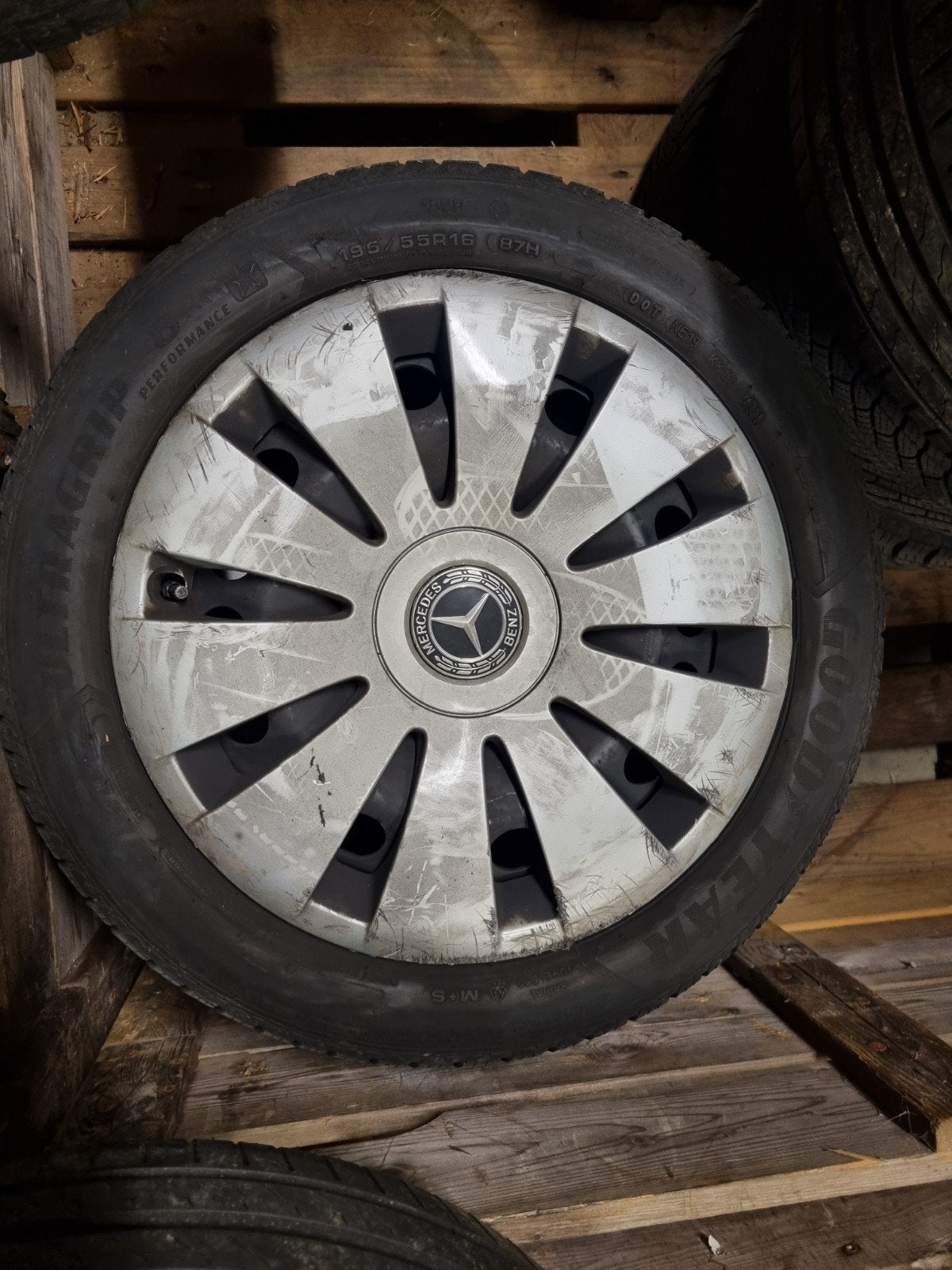 Good year ultragrip 195/55/16 winterbanden, Auto-onderdelen, Banden en Velgen, Ophalen, Gebruikt, Velg(en), 16 inch