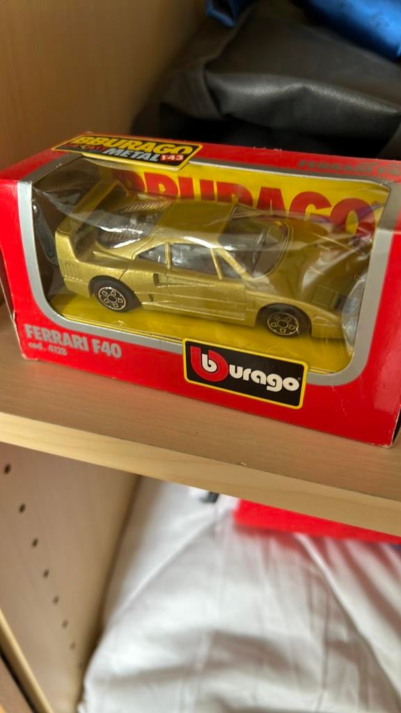 Ferrari F40, 1:43,  groen, Hobby en Vrije tijd, Modelauto's | 1:43, Ophalen of Verzenden, Zo goed als nieuw, Auto, Overige merken