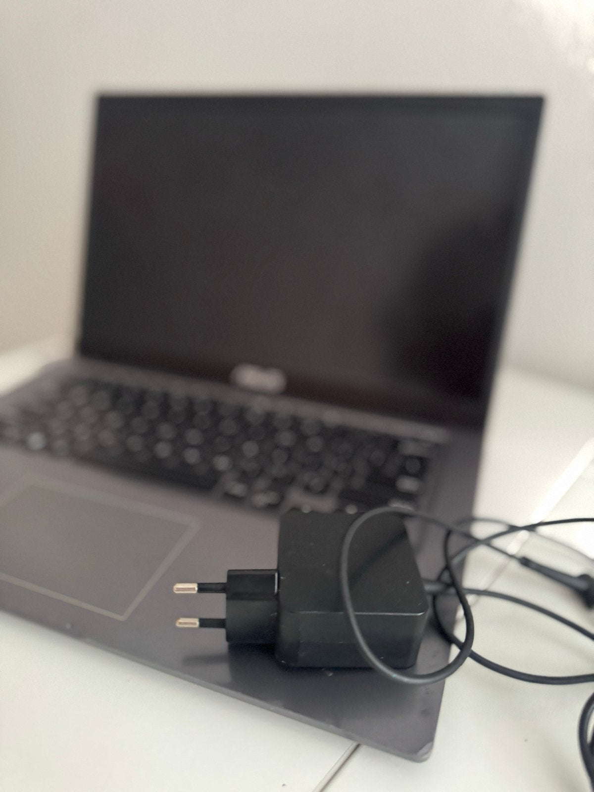 ASUS laptop MOET SNEL WEG (512gb & 14 inch ), Computers en Software, Ophalen of Verzenden, Zo goed als nieuw, 14 inch, 8 GB