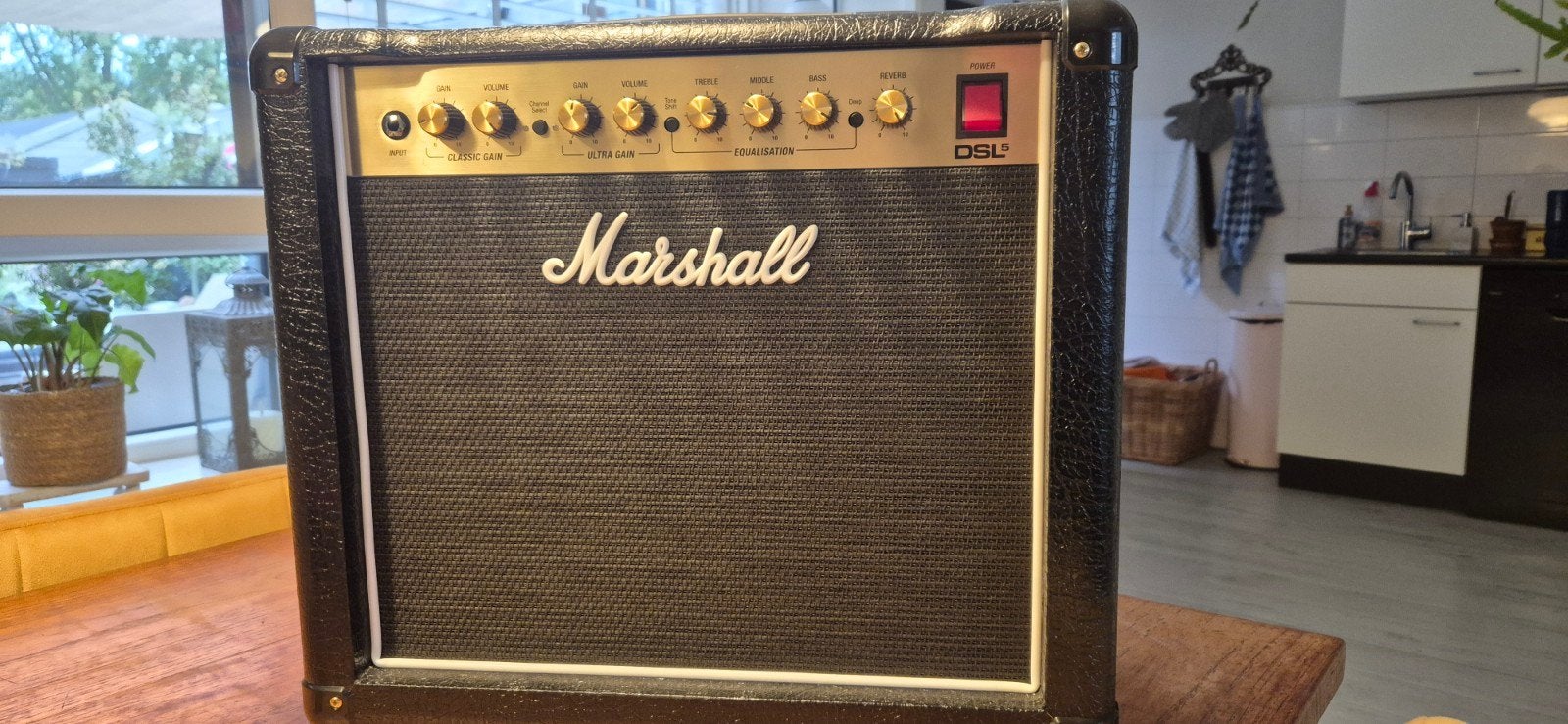 marshall buizenversterker, Muziek en Instrumenten, Versterkers | Bas en Gitaar, Ophalen, Zo goed als nieuw, Minder dan 50 watt