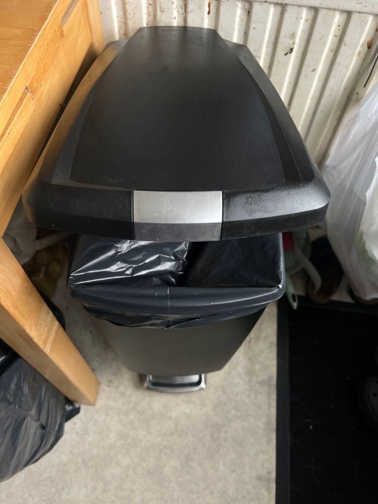 Simplehuman Slim zwart 45L, Huis en Inrichting, Ophalen, Kunststof, Met pedaal, Zo goed als nieuw