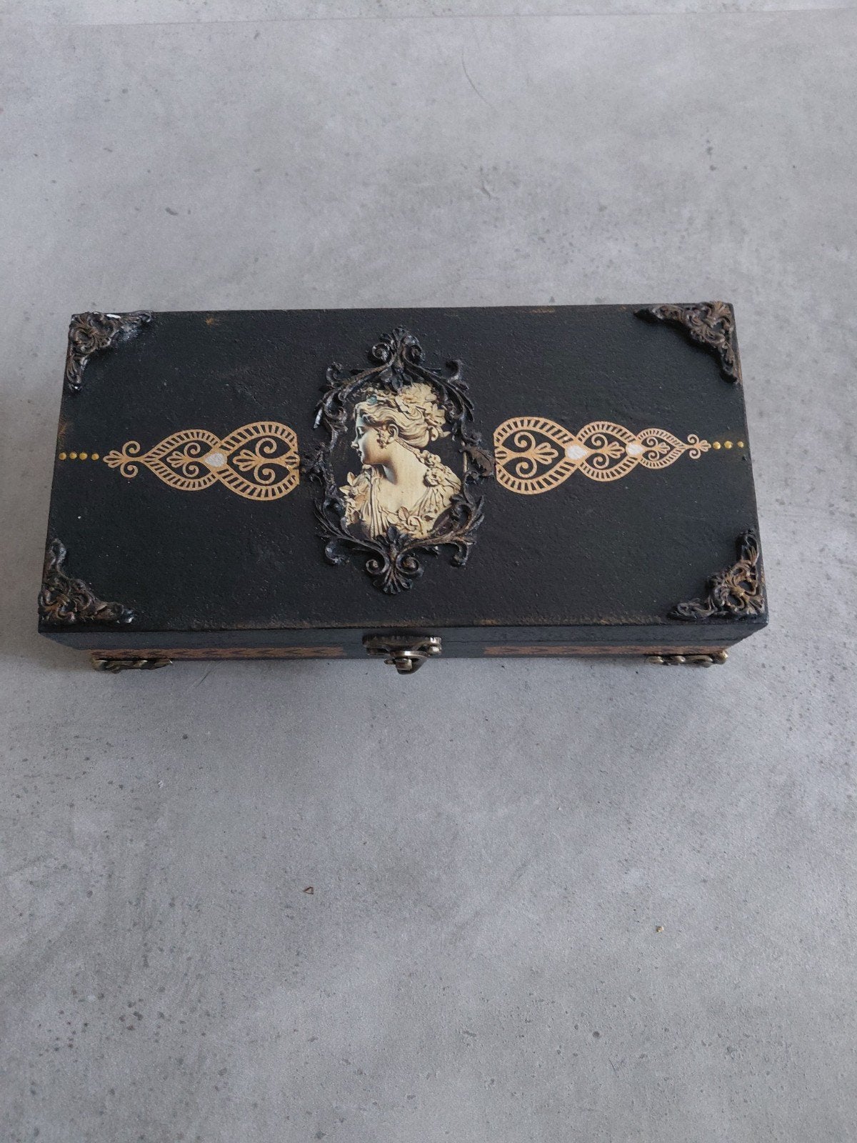 Decoratieve Houten Doos met Antieke Look, Antiek en Kunst, Ophalen