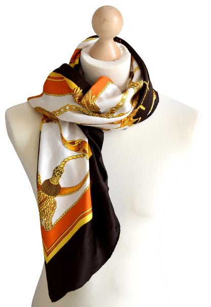 Vintage designer foulard, shawl, oranje/wit/goud, Verzenden, Maat 46/48 (XL) of groter, Zo goed als nieuw, Sjaal