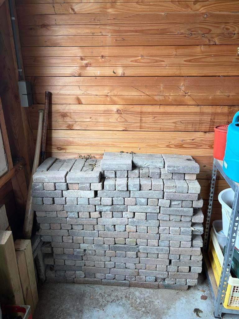 Gebruikte klinkers (ca. 320 stuks), Tuin en Terras, Ophalen, Gebruikt, Klinkers, Minder dan 5 m²