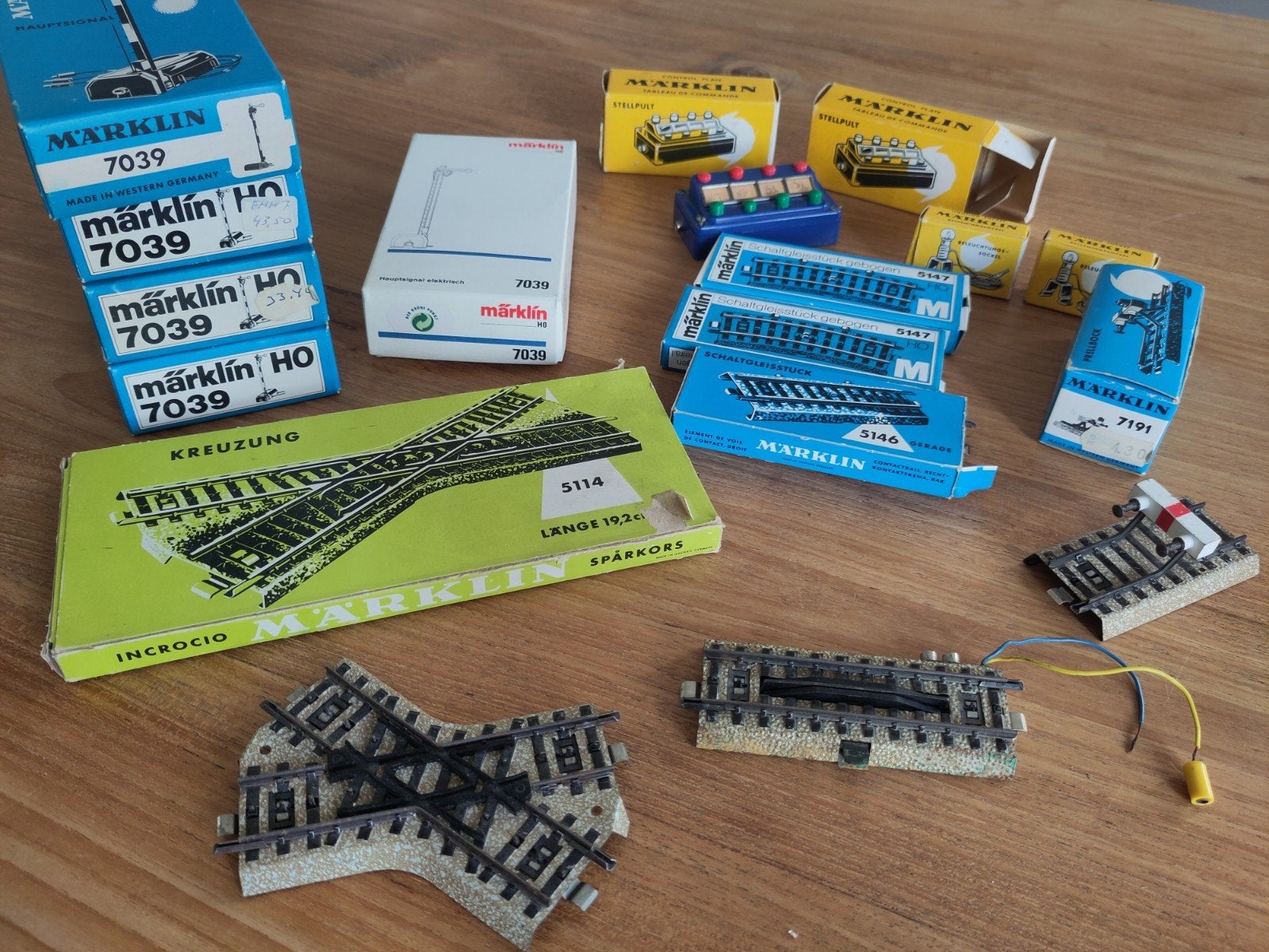 Vele Märklin H0 seinen, kruisingen, contactrails, lampjes et, Wisselstroom, Gebruikt, Overige typen, Ophalen of Verzenden