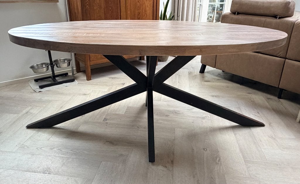 Eettafel ovaal met spinpoot - 180cm, Huis en Inrichting, Overige houtsoorten, Gebruikt, Vijf personen of meer, 150 tot 200 cm