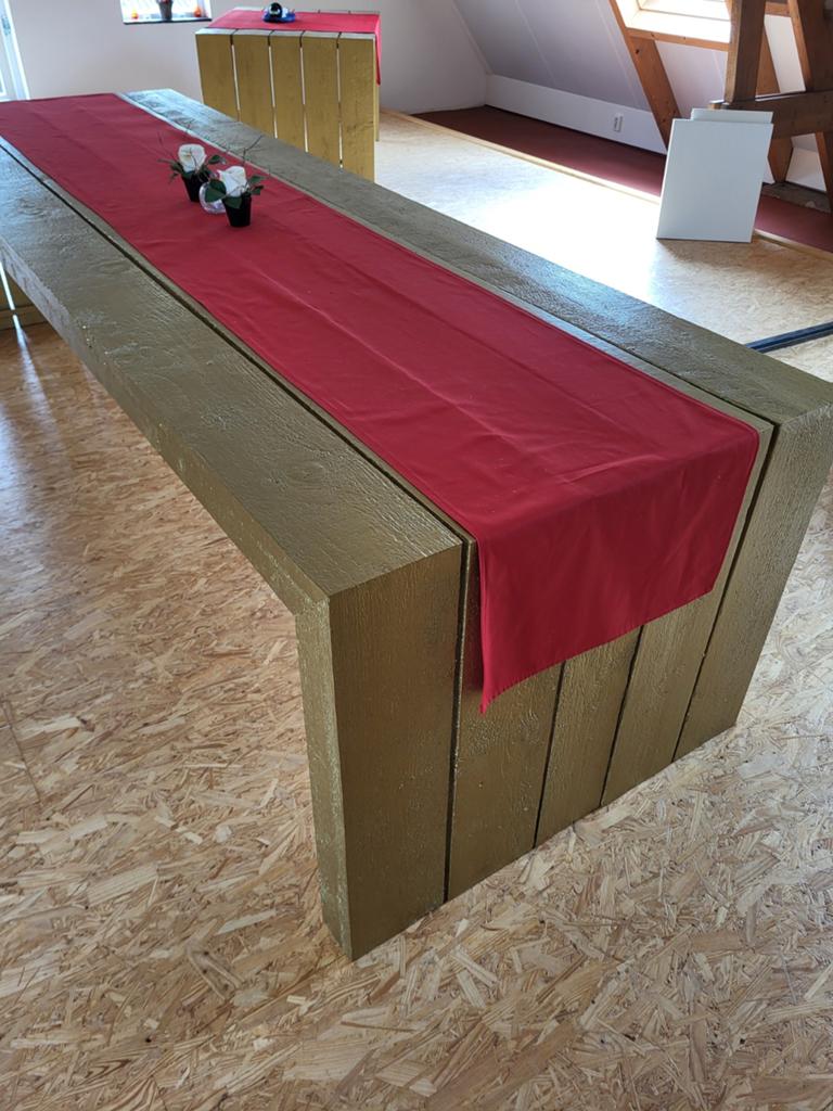 3 Artistieke Goudkleurige tafels voor Conferentie/Winkel/Kan, Huis en Inrichting, Ophalen