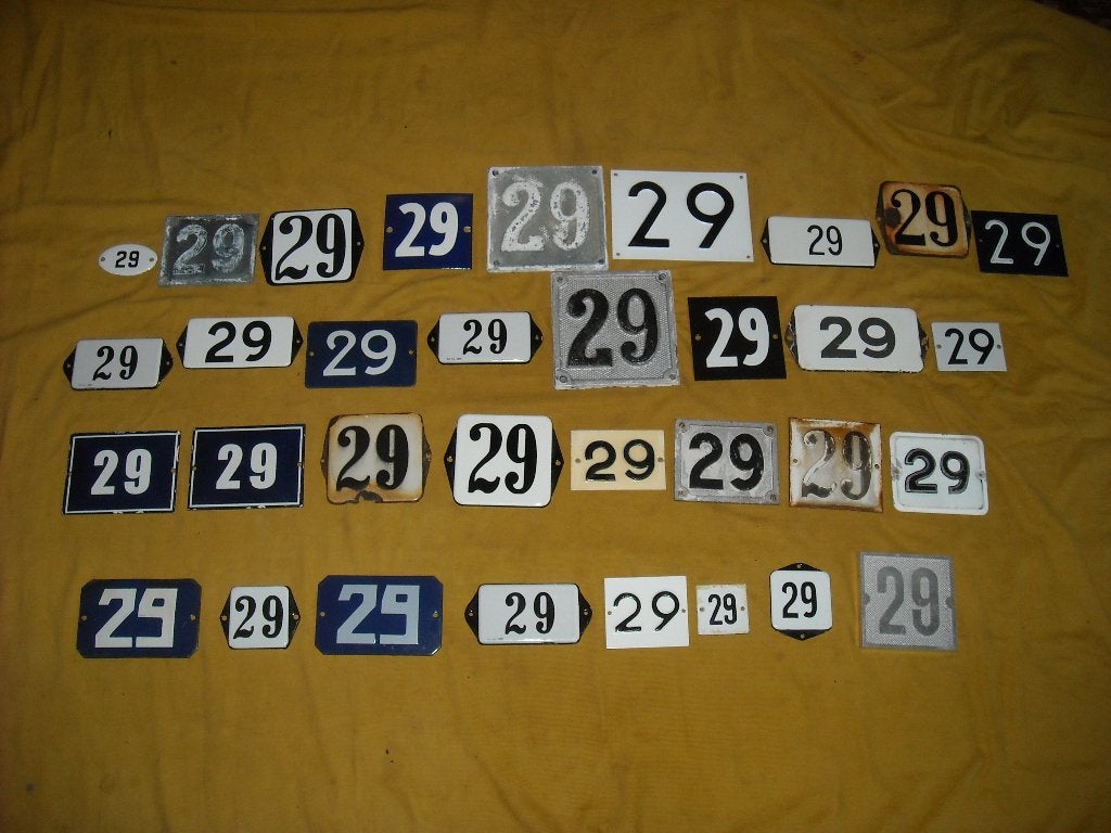 oud emaille huisnummer 29 ook 30 31 32 33 34 35 36 37 38 39, Antiek en Kunst, Antiek | Emaille, Ophalen of Verzenden