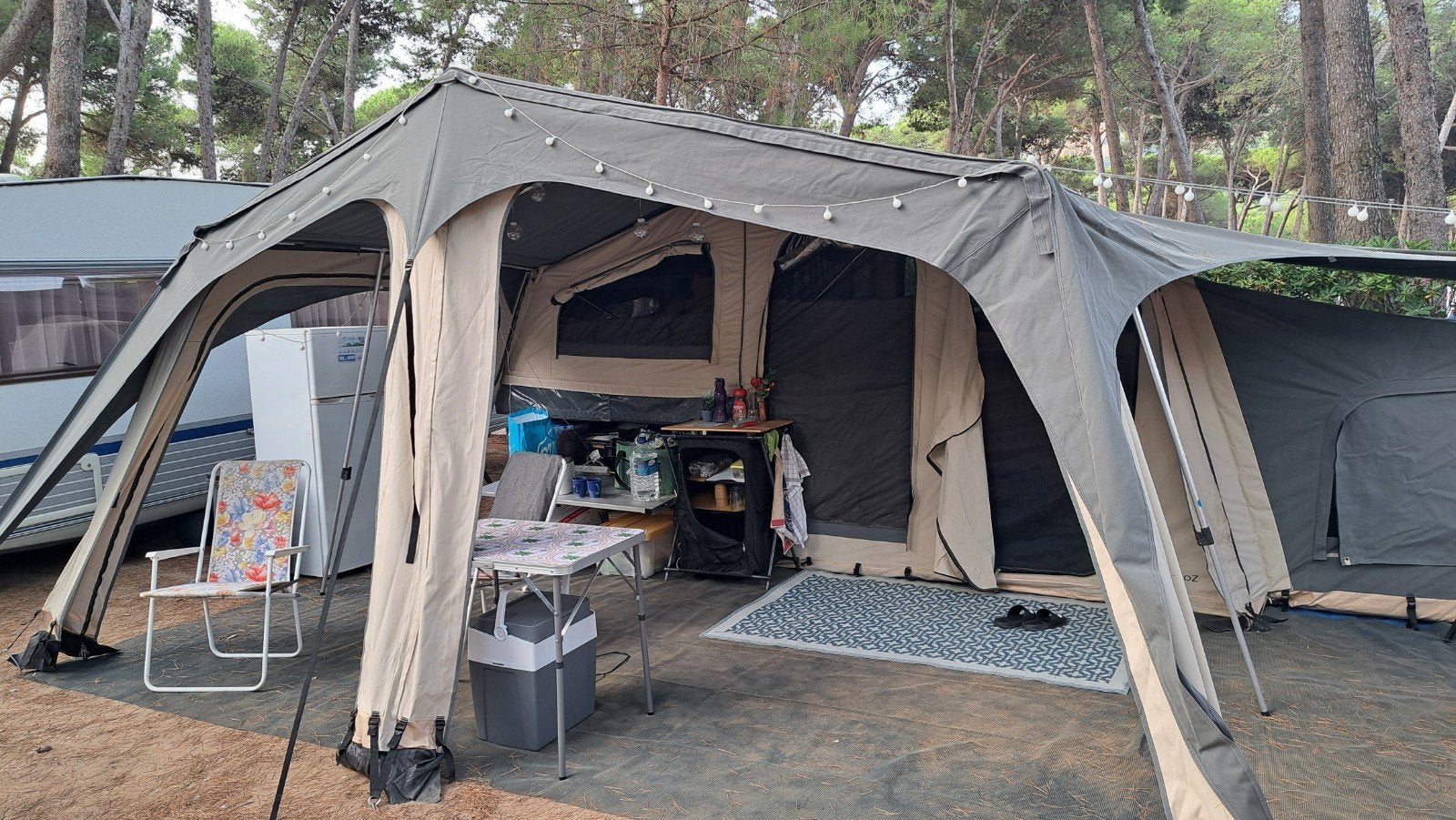 Campooz Lazy Jack vouwwagen nieuw mei 2025, 4x gebruikt, Caravans en Kamperen, Ophalen of Verzenden, Zo goed als nieuw, Tot en met 4