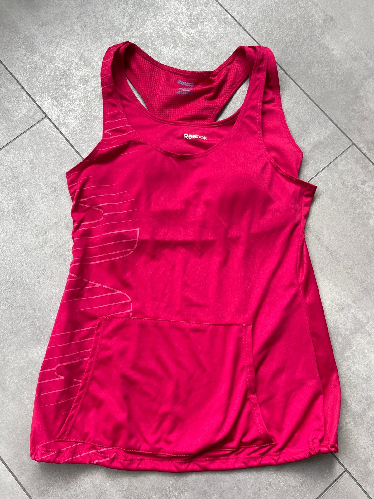 Reebok Sporttop Roze Maat S (met sportbh erin), Ophalen of Verzenden, Roze, Maat 36 (S), Fitness of Aerobics
