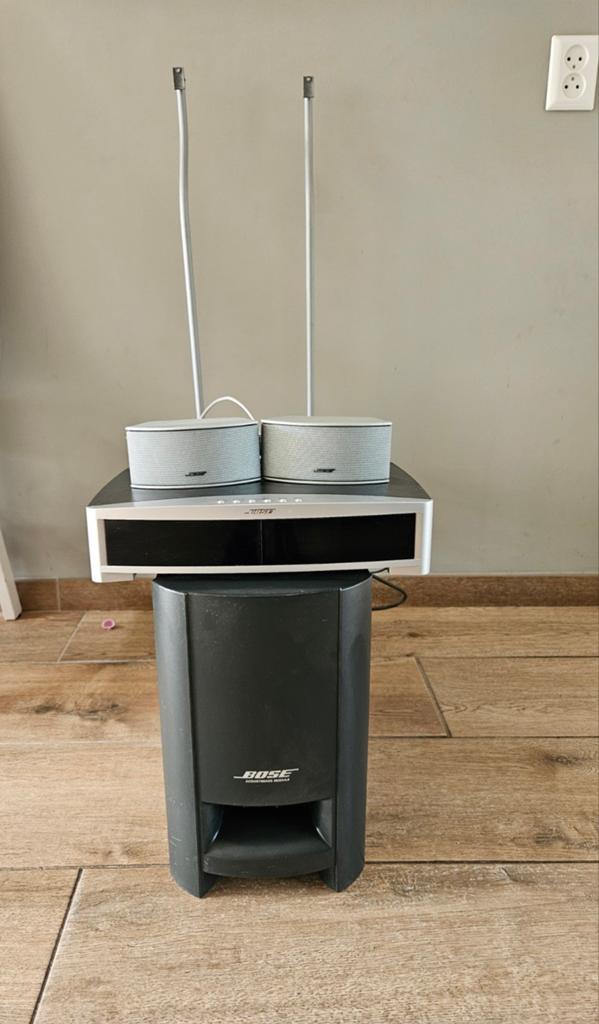 Bose 321 Surround Systeem met Afstandbediening en Kabels, Gebruikt, 2.1-systeem, Dvd-speler, Ophalen