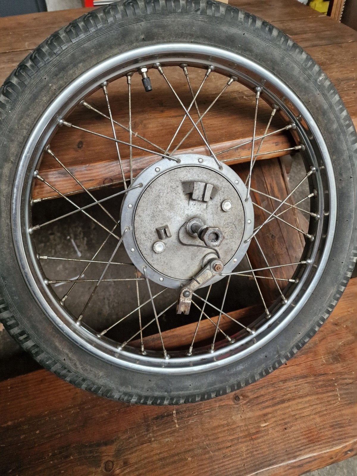 Kreidler Campagnolo 150mm voorwiel, zeer mooie naaf!

Naaf i, Ophalen of Verzenden, Gebruikt, Overige typen