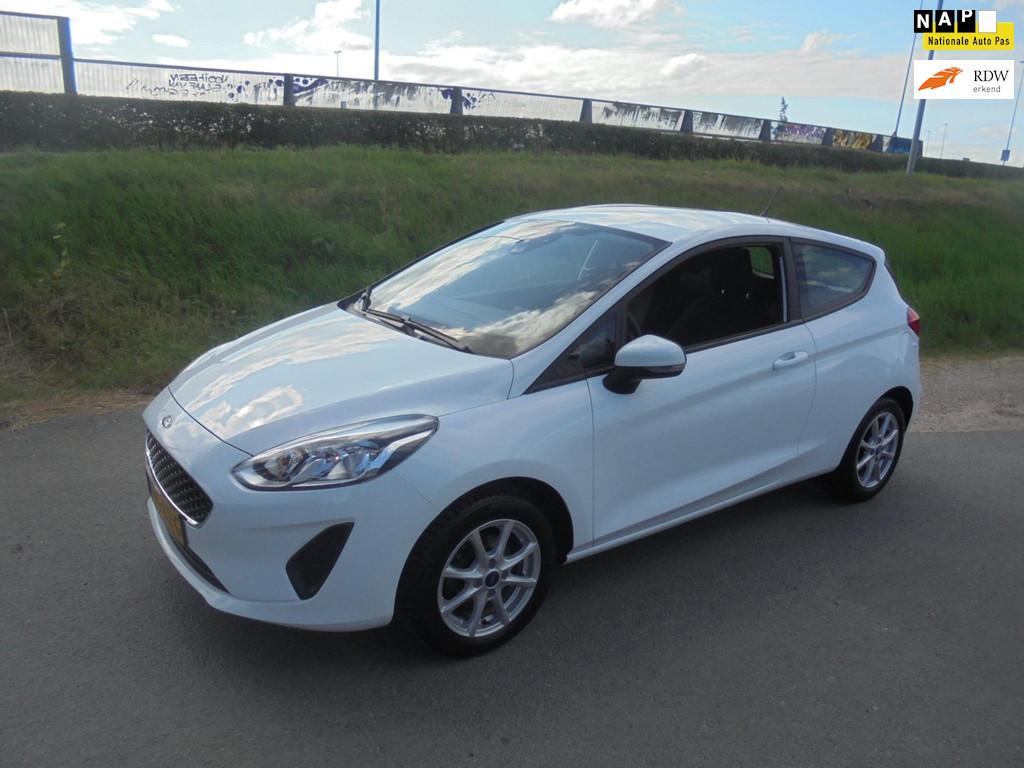 Ford FIESTA Ford fiesta 1.1 benzine 3 deurs airco lmv 58.000, Auto's, Voorwielaandrijving, Wit, Bedrijf, Handgeschakeld