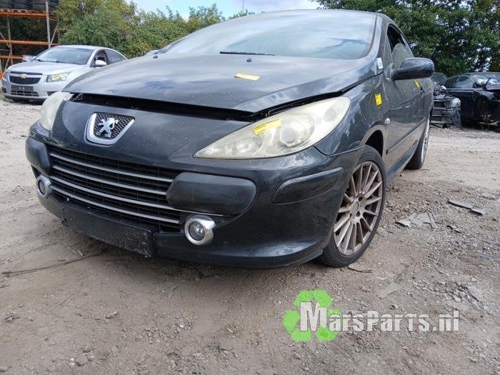 Voorbumper van een Peugeot 307, Auto-onderdelen, Gebruikt, -, -, Ophalen of Verzenden